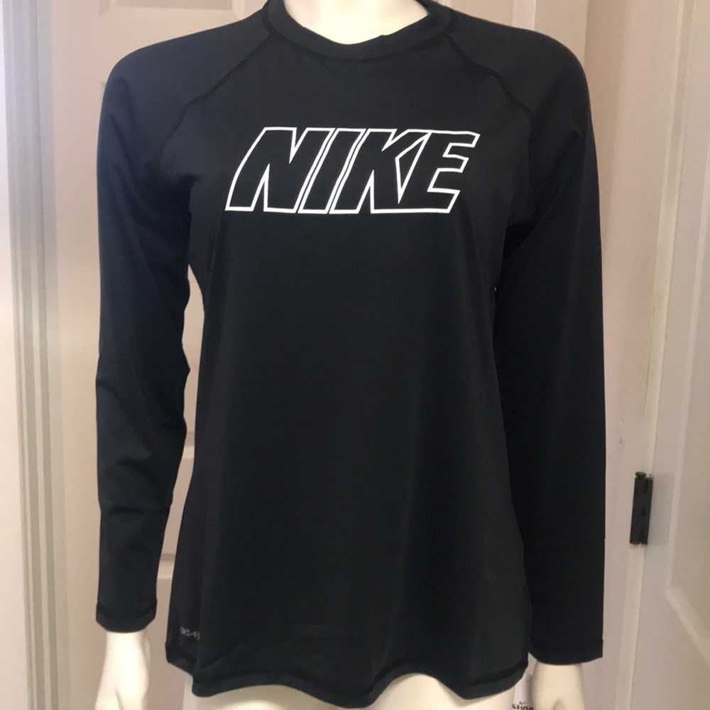 Nike Athletic/Athleisure/Swim L/S Tee, NWT! - Picture 1 of 8